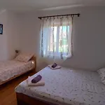 شقة 15904b نجيفيش