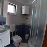 15904b شقة نجيفيش